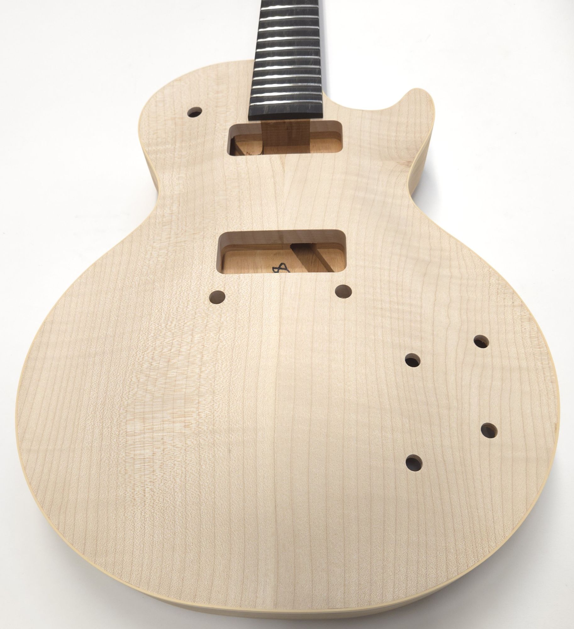 59 Carved Top - P90 - Cream Binding - Ebony - Image 3